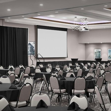 Hilton Garden Inn Cedar Falls Conference Center Екстер'єр фото