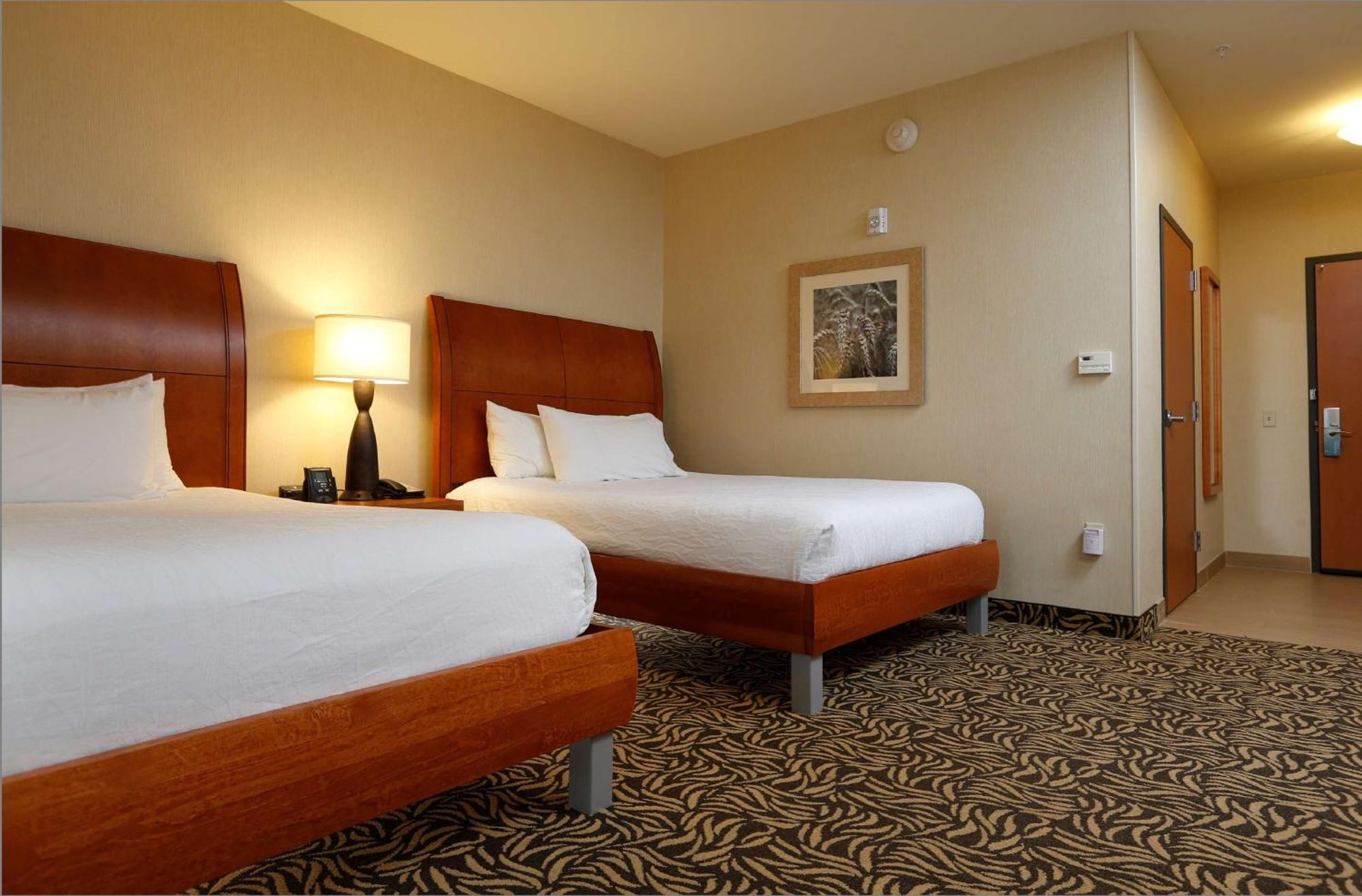 Hilton Garden Inn Cedar Falls Conference Center Екстер'єр фото