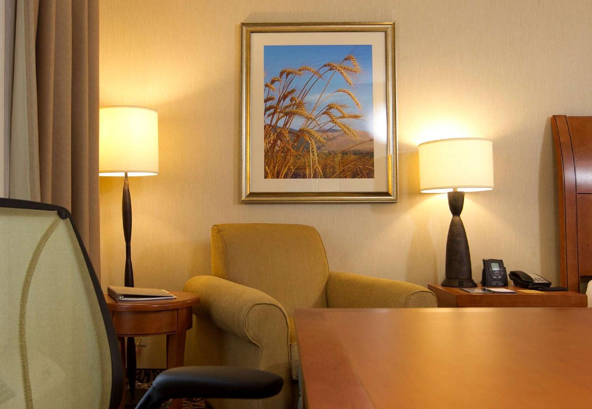 Hilton Garden Inn Cedar Falls Conference Center Екстер'єр фото