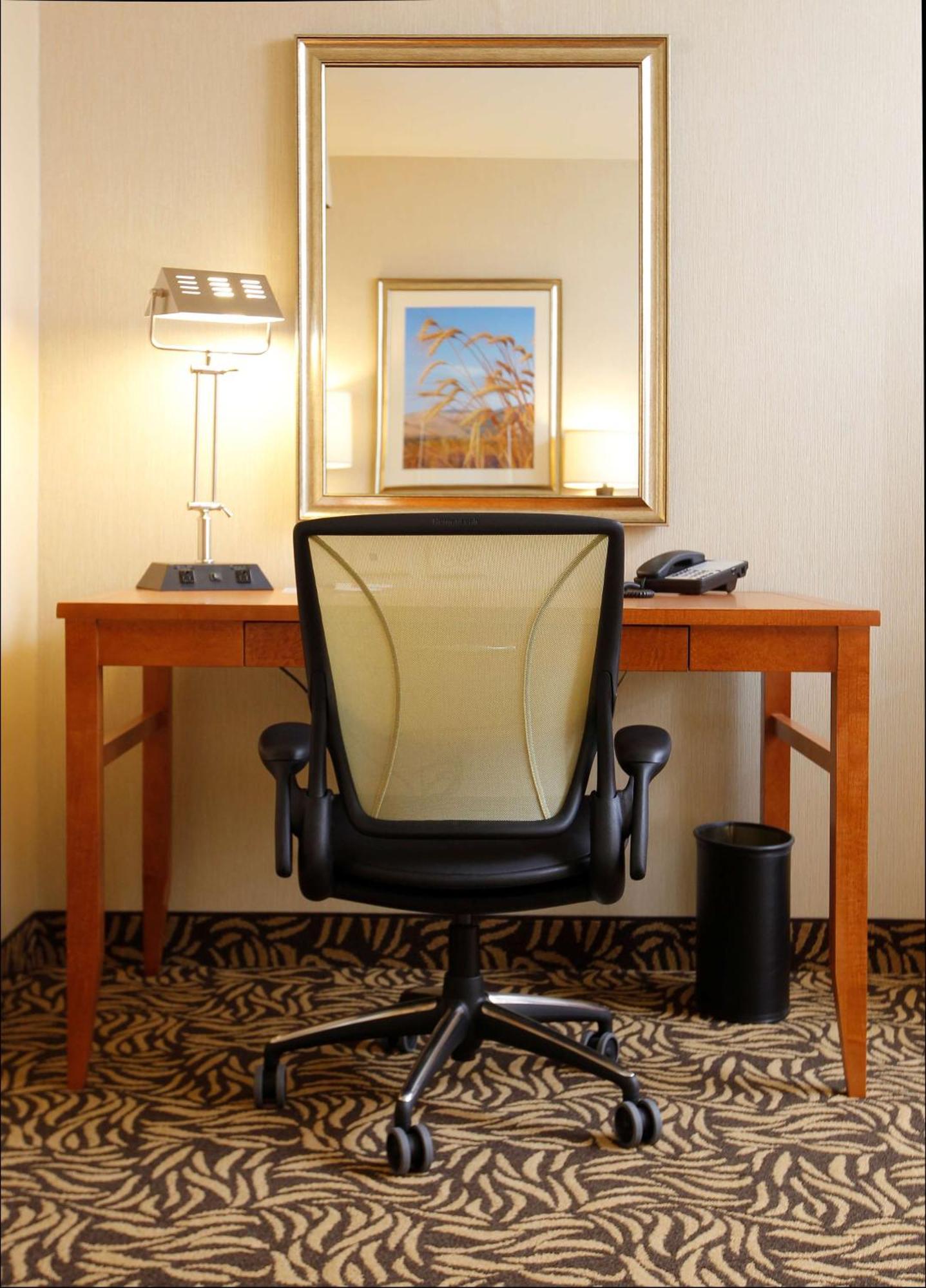 Hilton Garden Inn Cedar Falls Conference Center Екстер'єр фото